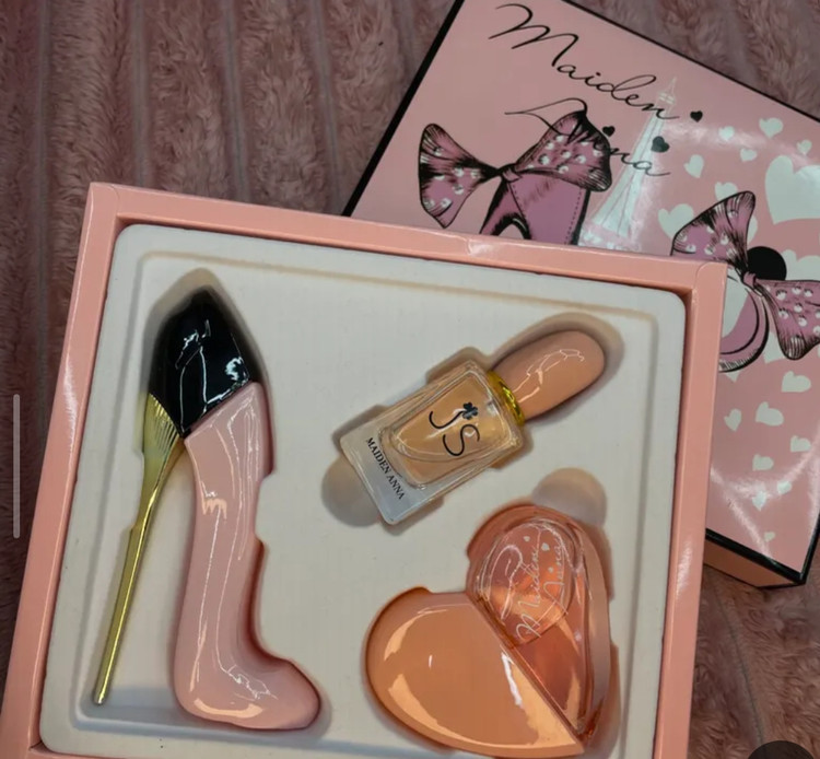 🎁پک عطر،ادکلن هدیه زنانه لاکچری🎁